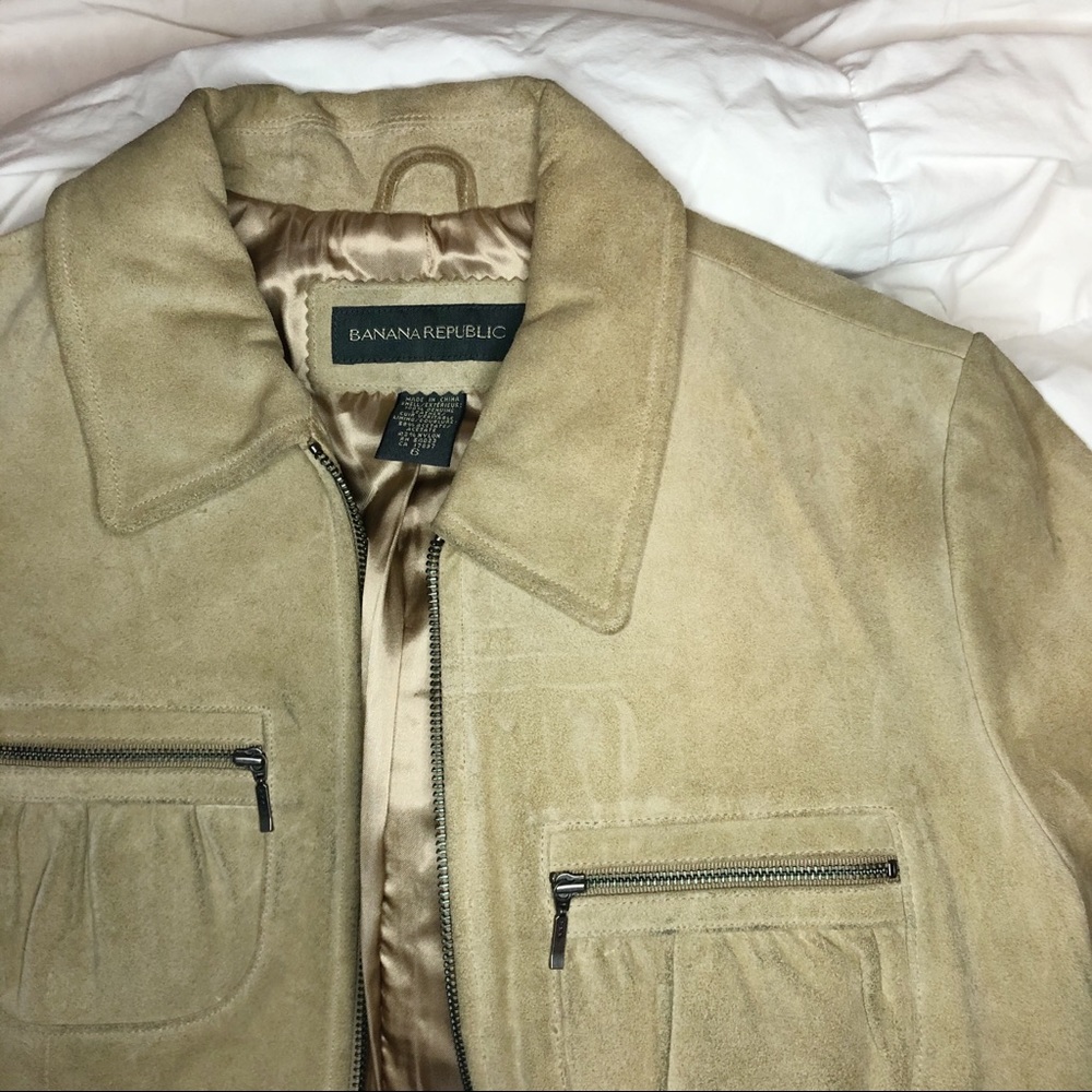 🤍BANANA REPUBLIC🤍 tan suede cargo jacket